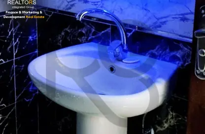 Apartment - 2 Bedrooms - 2 Bathrooms for rent in Al Khamayel city - Sheikh Zayed Compounds - Sheikh Zayed City - Giza