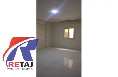 Apartment - 3 Bedrooms - 2 Bathrooms for rent in South Lotus - El Lotus - New Cairo City - Cairo