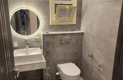 Apartment - 3 Bedrooms - 3 Bathrooms for sale in North Lotus - El Lotus - New Cairo City - Cairo