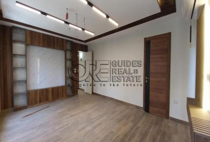 8304076 - Property Main Image