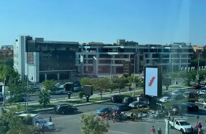 عيادة - استوديو - 2 حمامات للبيع في سنترال افينيو - الحي الثاني - الشيخ زايد - الجيزة