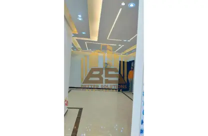 Apartment - 3 Bedrooms - 1 Bathroom for sale in Belbeis Road   Road 10 - 3rd District - Obour City - Qalyubia