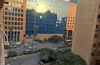 شقة - 5 غرف نوم - 2 حمامات للايجار في شارع حسن افلاطون - مساكن المهندسين - مدينة نصر - القاهرة