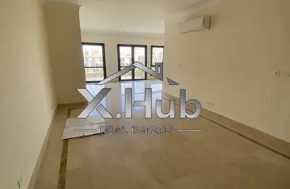 شقة - 3 غرف نوم - 3 حمامات للايجار في ذا كورت ياردز - كمبوندات الشيخ زايد - الشيخ زايد - الجيزة