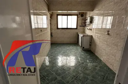 شقة - 3 غرف نوم - 2 حمامات للبيع في شارع معز الدوله - المنطقة السادسة - مدينة نصر - القاهرة