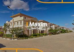 Villa - 4 bedrooms - 4 bathrooms for للبيع in Maxim - The 1st Settlement - New Cairo City - Cairo