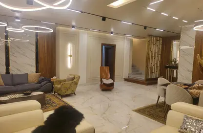 Townhouse - 4 Bedrooms - 3 Bathrooms for sale in Madinaty - Cairo