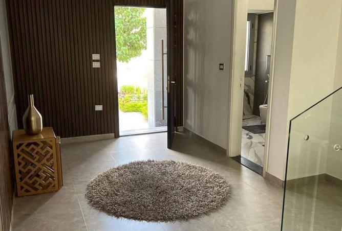 8182040 - Property Image 2