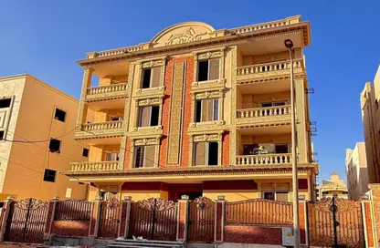 Apartment - 3 Bedrooms - 2 Bathrooms for sale in New Narges - New Cairo City - Cairo