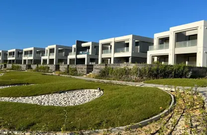 Villa - 4 Bedrooms - 3 Bathrooms for sale in Sun Capital - Fayoum Desert road - 6 October City - Giza