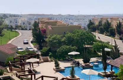 Chalet - 2 Bedrooms - 2 Bathrooms for sale in Mountain View - Ras Al Hekma - North Coast