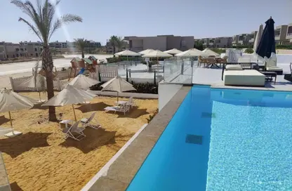Chalet - 2 Bedrooms - 2 Bathrooms for sale in Azha North - Ras Al Hekma - North Coast