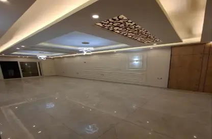 Apartment - 3 Bedrooms - 2 Bathrooms for rent in Mohandessin - Giza