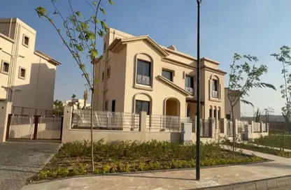 Villa - 4 Bedrooms - 3 Bathrooms for sale in Privado - Madinaty - Cairo