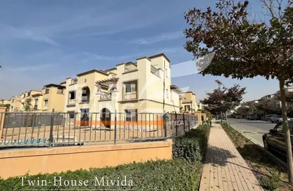 Twin House - 3 Bedrooms - 3 Bathrooms for sale in Mivida - 5th Settlement Compounds - The 5th Settlement - New Cairo City - Cairo