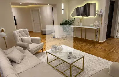 Apartment - 3 Bedrooms - 4 Bathrooms for sale in Esraa Al Moalemeen St. - Mohandessin - Giza