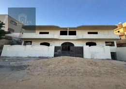 شقة - 3 غرف نوم - 2 حمامات for للبيع in المجاورة أ - الحي الثاني غرب - مدينة الشروق - القاهرة