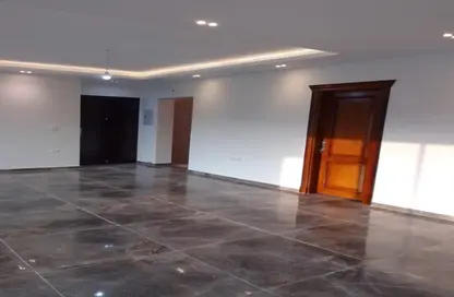 Apartment - 2 Bedrooms - 2 Bathrooms for rent in Palm Hills Village Gate - South Investors Area - New Cairo City - Cairo