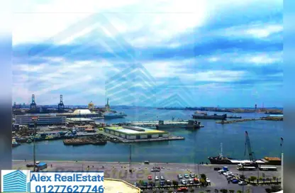 Apartment - 2 Bedrooms - 2 Bathrooms for rent in Al Gomrok Al Kadem St. - El Anfoshy - Hay El Gomrok - Alexandria