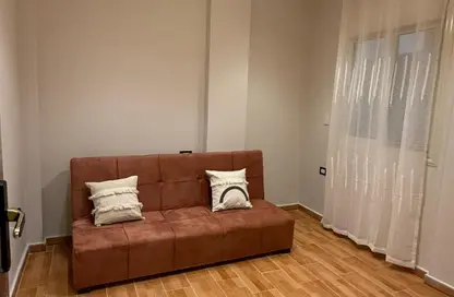 Apartment - 3 Bedrooms - 1 Bathroom for rent in Mohamed Naguib Axis - Abou El Houl - New Cairo City - Cairo