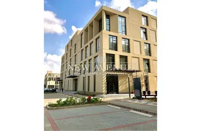 Office Space - Studio - 6 Bathrooms for rent in District 5 - 5th Settlement Compounds - The 5th Settlement - New Cairo City - Cairo