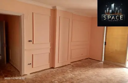 Apartment - 3 Bedrooms - 2 Bathrooms for sale in Nasr City Compounds - Nasr City - Cairo