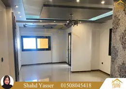 شقة - 2 غرف نوم - 1 حمام للايجار في شارع طريق الحرية - الأزاريطة - حي وسط - الاسكندرية