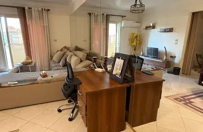 Apartment - 2 Bedrooms - 1 Bathroom for rent in Gardenia City Compound Nasr City - Zahraa Madinat Nasr - Nasr City - Cairo