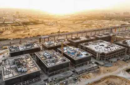 مساحات مكتبية - استوديو - 2 حمامات للبيع في جولدن جيت - شارع التسعين الجنوبي - التجمع الخامس - مدينة القاهرة الجديدة - القاهرة
