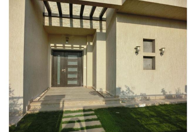 8060541 - Property Image 2