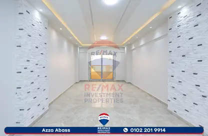 Apartment - 2 Bedrooms - 1 Bathroom for sale in Sidi Beshr - Hay Awal El Montazah - Alexandria