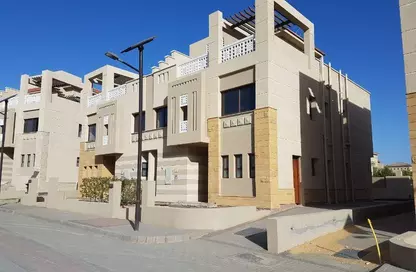 منزل مزدوج - 4 غرف نوم - 5 حمامات للبيع في جرين 3 - الحي الثاني - الشيخ زايد - الجيزة