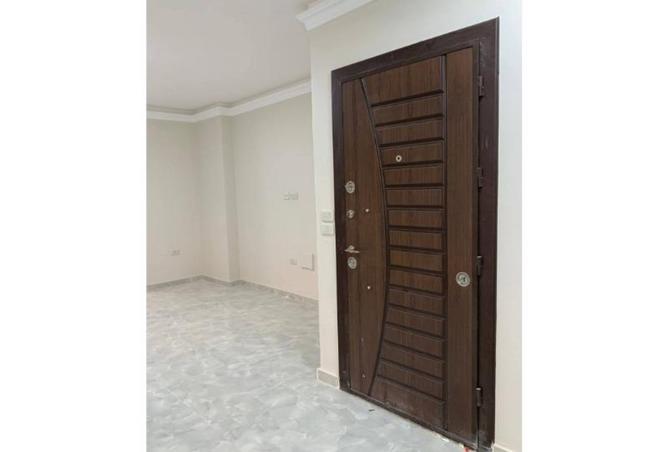 8144589 - Property Image 3