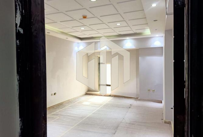 8382610 - Property Image 3