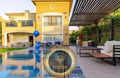 فيلا - 5 غرف نوم - 4 حمامات للبيع في غرب الجولف - كمبوندات القطامية - القطامية - مدينة القاهرة الجديدة - القاهرة