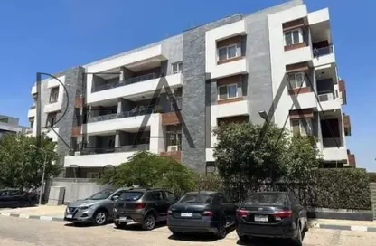 Villa - 3 Bedrooms - 3 Bathrooms for sale in Lake West - Sheikh Zayed Compounds - Sheikh Zayed City - Giza