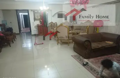 Apartment - 3 Bedrooms - 2 Bathrooms for sale in Zahraa Al Maadi St. - Degla - Hay El Maadi - Cairo