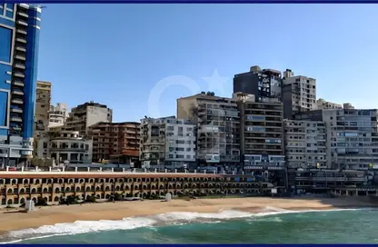 شقة - 3 غرف نوم - 1 حمام للبيع في شارع ميخائيل ابادير - رشدي - حي شرق - الاسكندرية