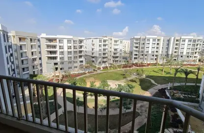 Apartment - 3 Bedrooms - 3 Bathrooms for sale in Hyde Park - New Cairo City - Cairo