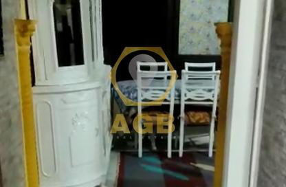 شقة - 2 غرف نوم - 2 حمامات للبيع في شارع الشيخ محمود - ميدان المحكمة - النزهة - القاهرة