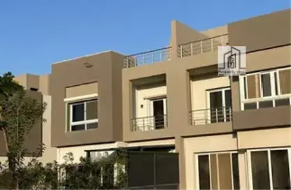 Twin House - 3 Bedrooms - 3 Bathrooms for sale in Etapa - Sheikh Zayed Compounds - Sheikh Zayed City - Giza