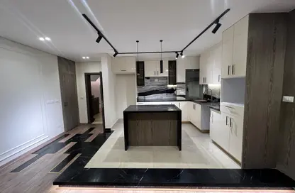 Apartment - 3 Bedrooms - 3 Bathrooms for sale in Eastown - 5th Settlement Compounds - The 5th Settlement - New Cairo City - Cairo