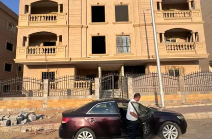 Apartment - 3 Bedrooms - 2 Bathrooms for sale in 1st Neighborhood - 3rd Area - Shorouk City - Cairo