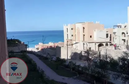 Chalet - 2 Bedrooms - 2 Bathrooms for sale in Emirates Heights - Qesm Ad Dabaah - North Coast