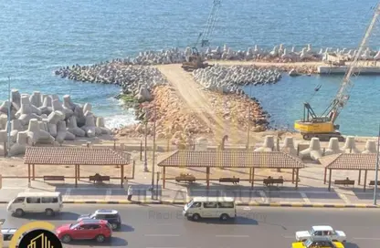 شقة - 2 غرف نوم - 2 حمامات للايجار في طريق الجيش - لوران - حي شرق - الاسكندرية