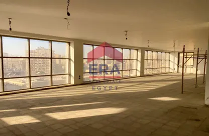 Office Space - Studio - 6 Bathrooms for rent in El Laselky St. - Hay El Maadi - Cairo
