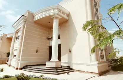 فيلا - 5 غرف نوم - 4 حمامات للبيع في ذا واتر واى - المستثمرين الشمالية - مدينة القاهرة الجديدة - القاهرة