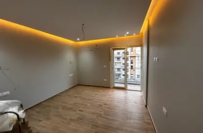 Apartment - 2 Bedrooms - 2 Bathrooms for sale in O West - 6 October Compounds - 6 October City - Giza Apartment - 2 Bedrooms - 2 Bathrooms for sale in O West - 6 October Compounds - 6 October City - Giza