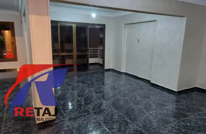 Apartment - 3 Bedrooms - 2 Bathrooms for rent in Al Sheikh Ahmed Elsawy St. - 6th Zone - Nasr City - Cairo