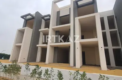 Chalet - 2 Bedrooms - 3 Bathrooms for sale in Azha - Al Ain Al Sokhna - Suez